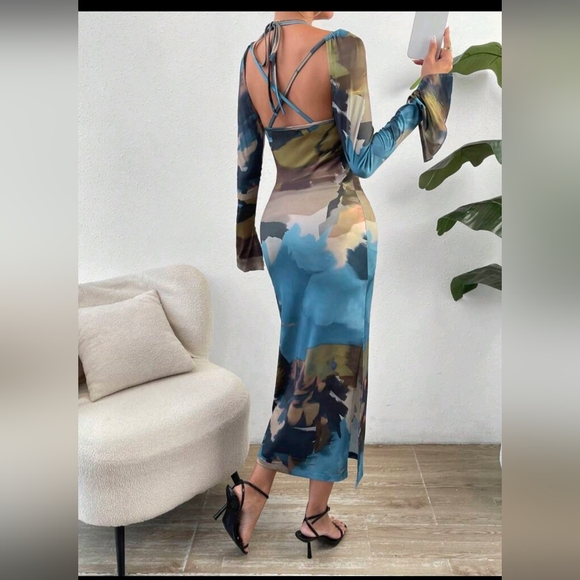 SHEIN Halter Neck, Split Thigh Dress - Picture 3 of 5